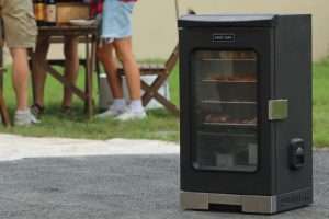Good viewing door on East Oak Electric smoker with window